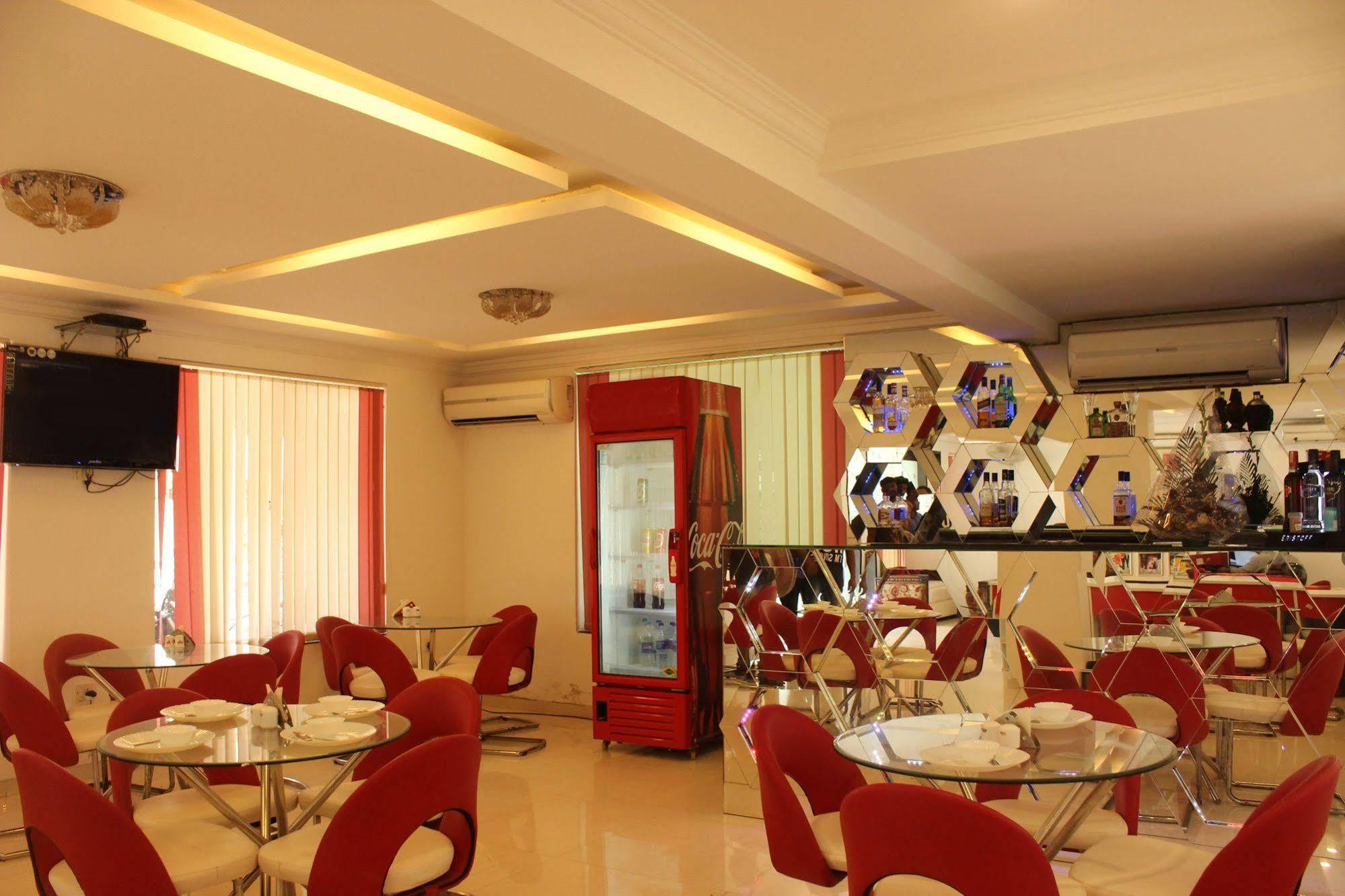 Royal Mirage Hotel Goa Екстериор снимка